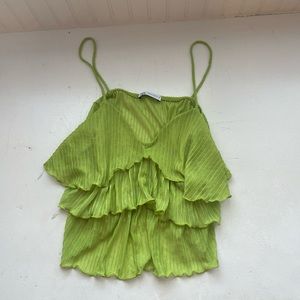 cutest ruffle zara top